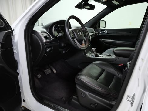 Used 2018 Jeep Grand Cherokee Trailhawk w/ Trailhawk Luxury Group AWD/4WD image 13