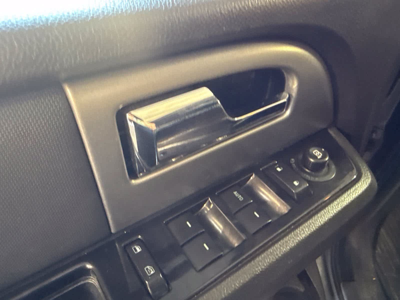 Used 2013 Ford Expedition EL Limited AWD/4WD image 19