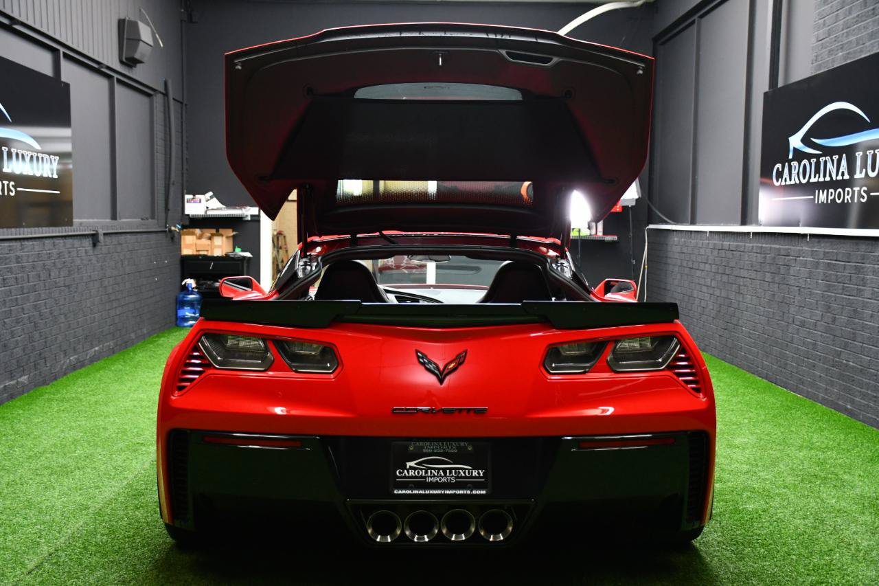 Used 2016 Chevrolet Corvette Z06 w/ 3LZ Preferred Equipment Group RWD image 38