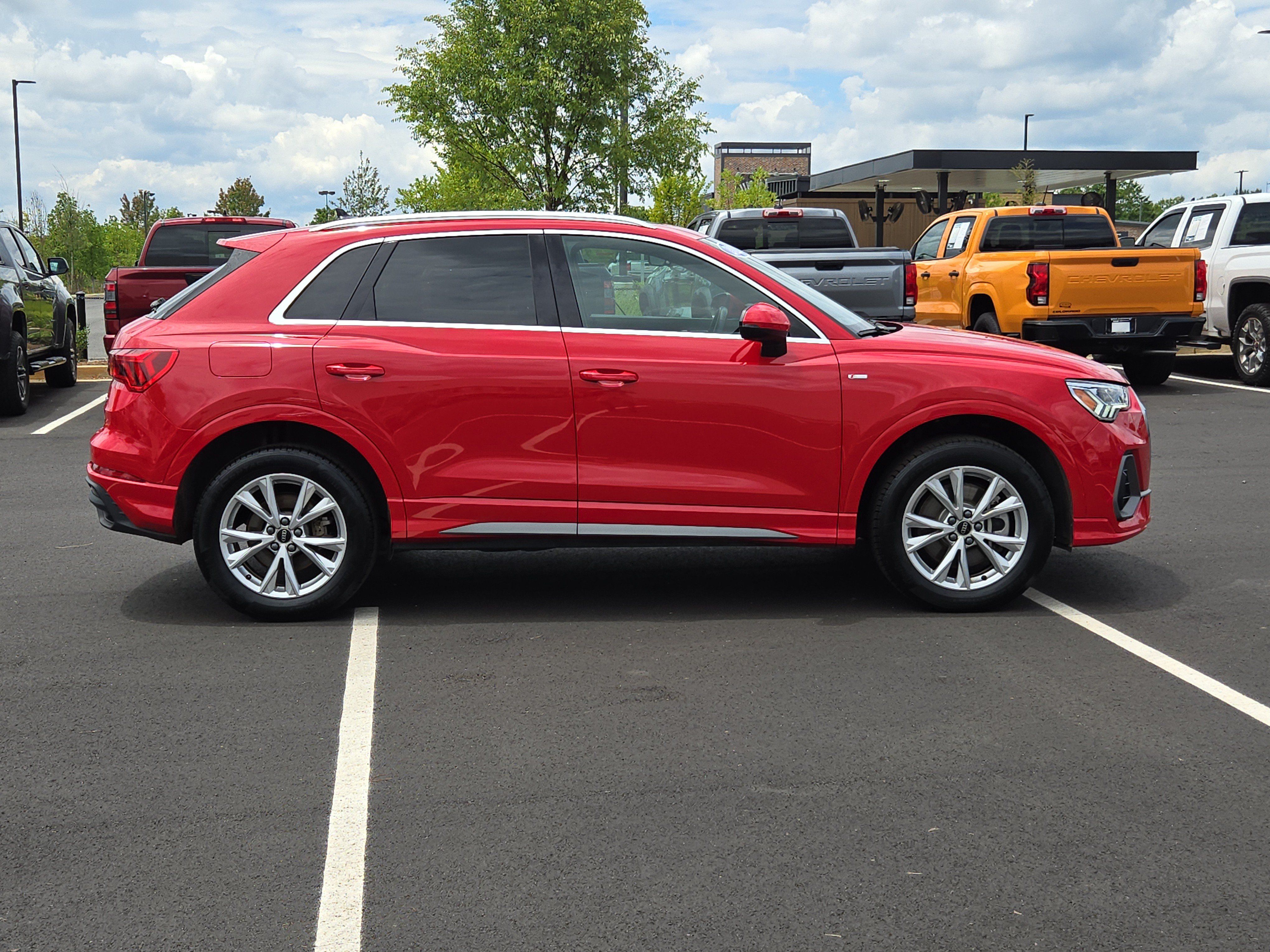 Used 2025 Audi Q3 2.0T Premium AWD/4WD image 8