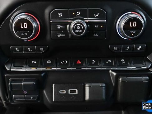 Used 2020 Chevrolet Silverado 1500 LTZ w/ LTZ Convenience Package image 30