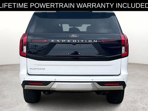 Used 2025 Ford Expedition Platinum AWD/4WD image 5