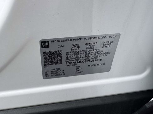 Used 2024 GMC Terrain SLE FWD image 26