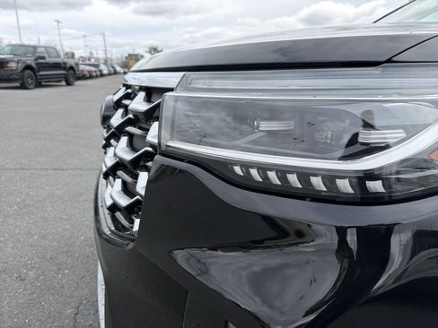 Used 2026 Ford Explorer Platinum AWD/4WD image 10