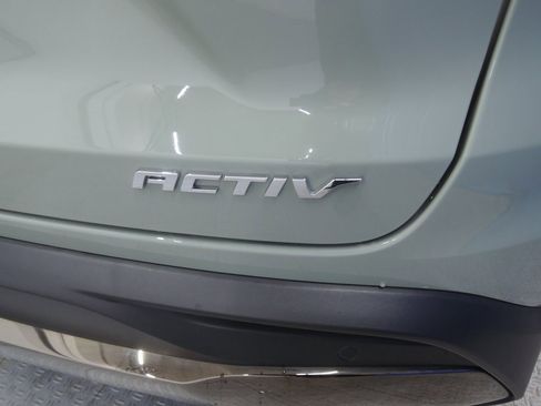 Used 2025 Chevrolet Trax ACTIV w/ Sunroof Package image 28