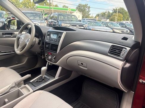 Used 2012 Subaru Forester 2.5X Premium AWD/4WD image 16