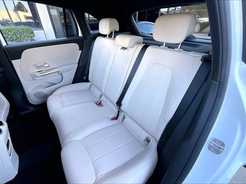 Used 2025 Mercedes-Benz GLA 250 image 20