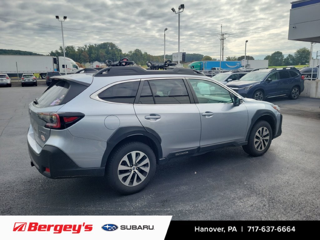 Used 2024 Subaru Outback Premium AWD/4WD image 4