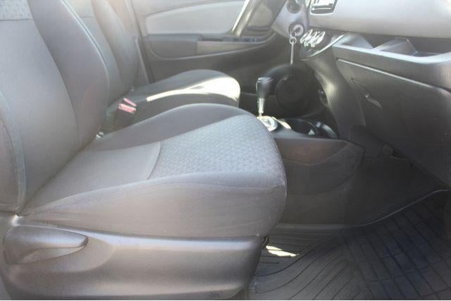 Used 2016 Toyota Yaris L FWD image 37
