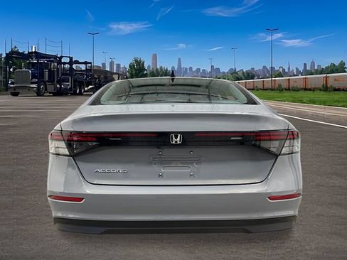 New 2026 Honda Accord SE image 4