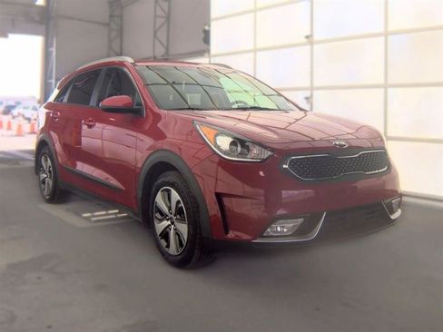Used 2017 Kia Niro LX FWD image 4