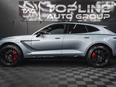 Used 2021 Aston Martin DBX AWD/4WD image 30