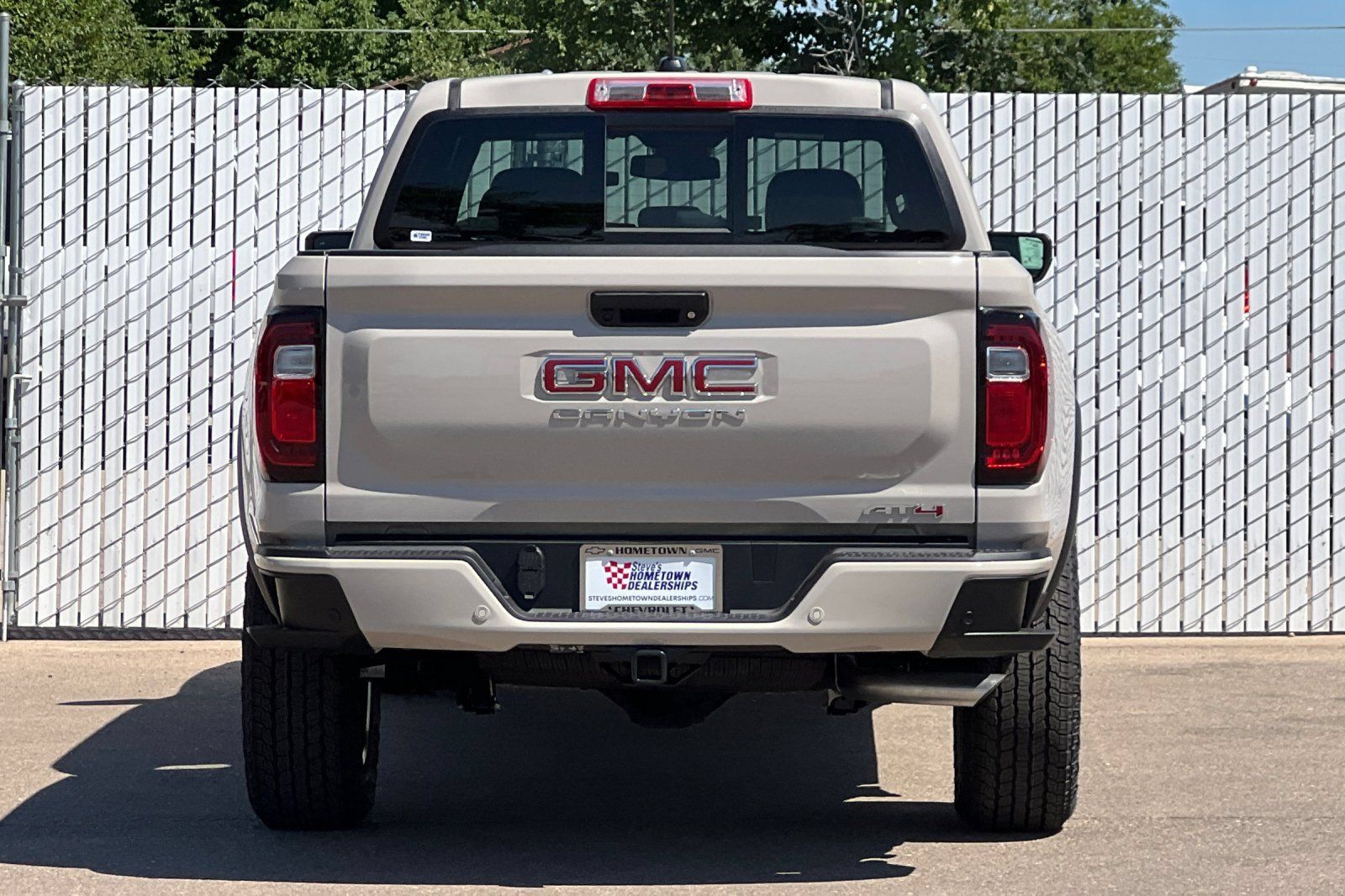 New 2026 GMC Canyon AT4 w/ Technology Plus Package AWD/4WD image 5