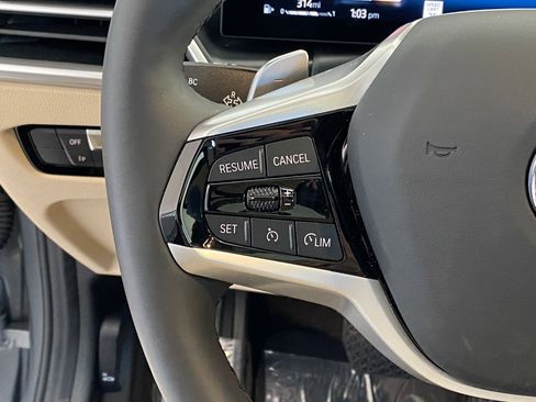 Used 2025 BMW 330i xDrive Sedan w/ Convenience Package image 17