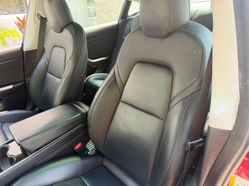 Used 2020 Tesla Model 3 Standard Range Plus RWD image 25