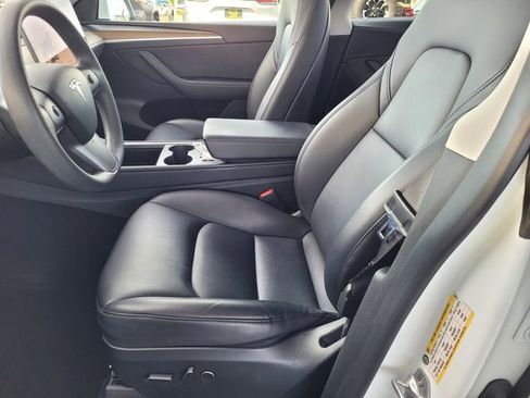 Used 2023 Tesla Model Y Long Range image 15