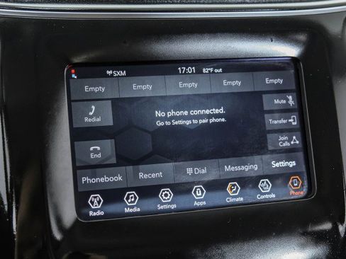 Used 2020 Jeep Cherokee Latitude Plus w/ Cold Weather Group AWD/4WD image 29