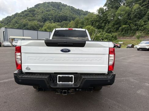 Used 2022 Ford F250 XL w/ Power Equipment Group AWD/4WD image 6