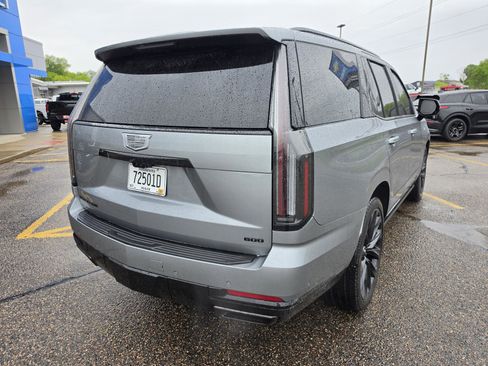 Used 2026 Cadillac Escalade Platinum Sport w/ LPO, ONYX Package AWD/4WD image 17