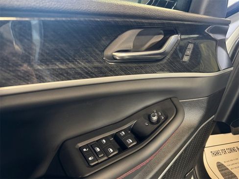 Used 2022 Jeep Grand Cherokee Trailhawk image 14