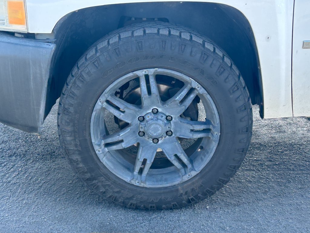 Used 2009 Chevrolet Silverado 1500 W/T RWD image 12