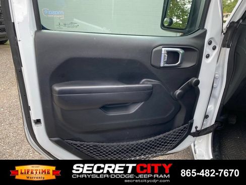 Used 2021 Jeep Wrangler Sport AWD/4WD image 14