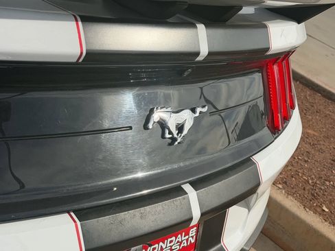 Used 2018 Ford Mustang EcoBoost image 26