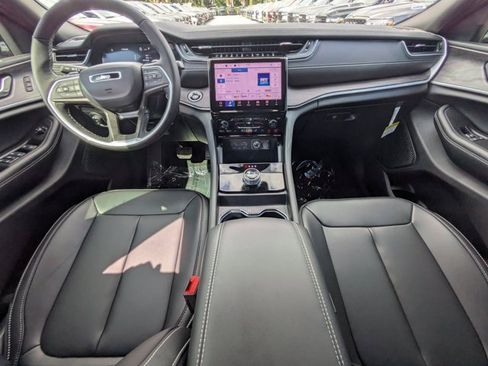 New 2025 Jeep Grand Cherokee L Limited w/ Black Appearance Package image 13