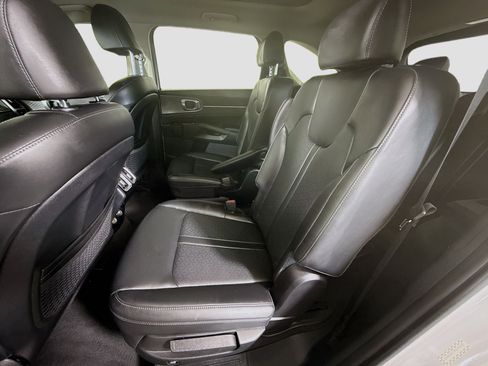 Used 2023 Kia Sorento SX image 25