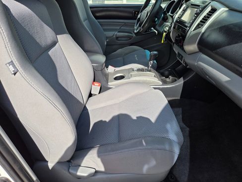 Used 2012 Toyota Tacoma 4x4 Double Cab w/ TRD Sport Pkg image 13