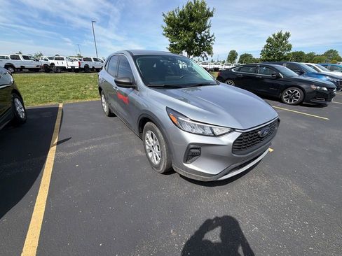Used 2023 Ford Escape Active w/ Tech Pack #1 FWD image 8