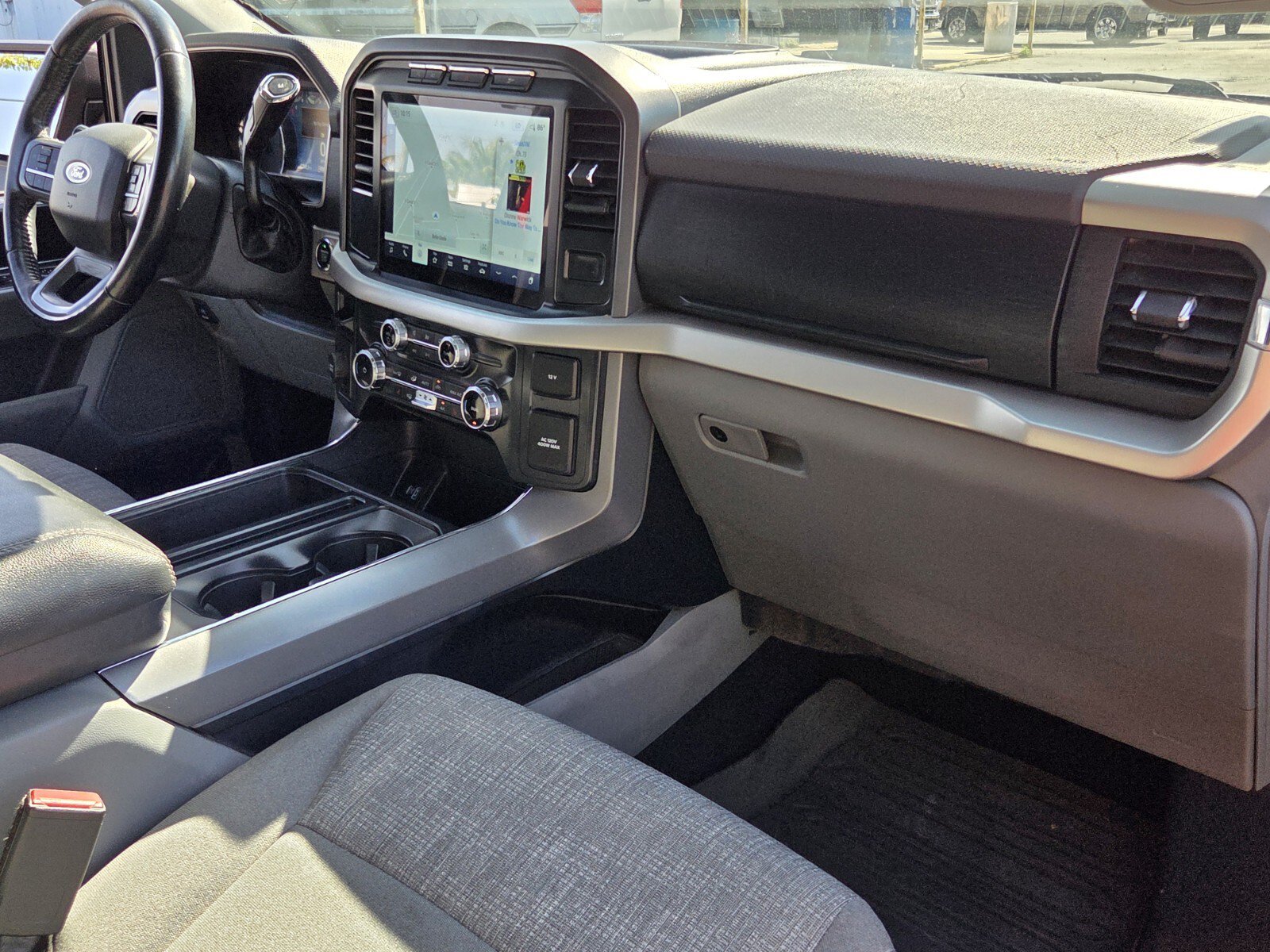 Used 2022 Ford F150 XLT w/ Equipment Group 302A High RWD image 15