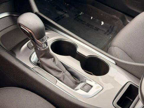 Used 2024 Chevrolet Malibu LT FWD image 34