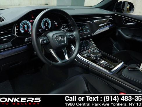Used 2021 Audi Q8 Premium w/ Black Optic Package image 24