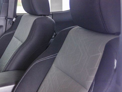 Used 2023 Toyota Tacoma TRD Off-Road image 23