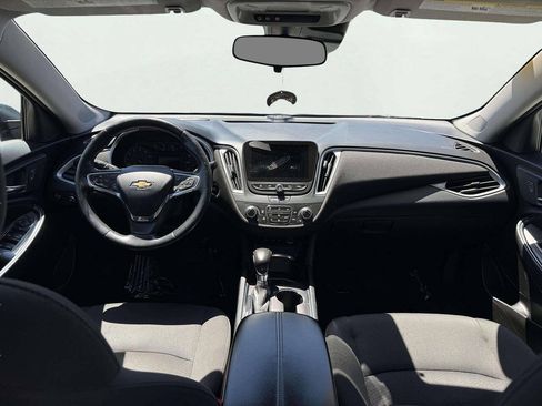 Used 2022 Chevrolet Malibu LT FWD image 14
