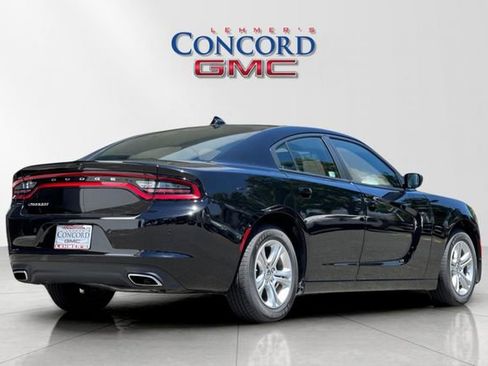 Used 2023 Dodge Charger SXT RWD image 4