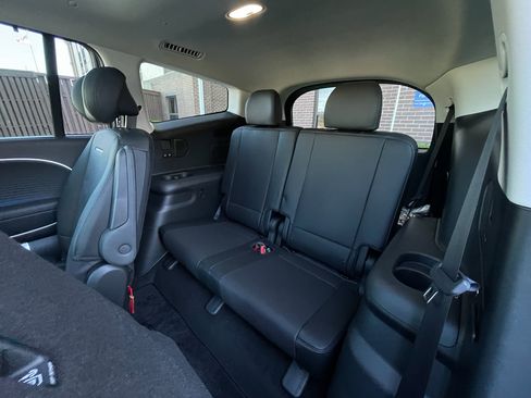 New 2026 Hyundai Ioniq 9 Limited image 16