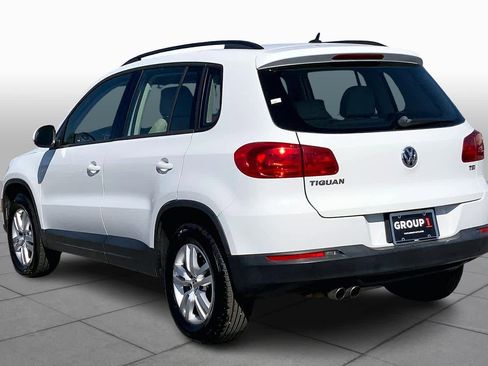 Used 2016 Volkswagen Tiguan S image 12