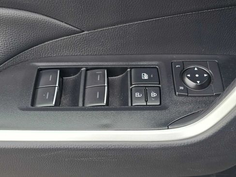 Used 2025 Toyota RAV4 Woodland Edition w/ Weather Package AWD/4WD image 25