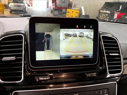 Used 2018 Mercedes-Benz GLS 550 4MATIC image 27