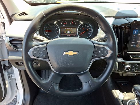 Used 2021 Chevrolet Traverse Premier AWD/4WD image 19