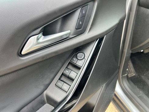 Used 2025 Chevrolet Equinox LT AWD/4WD image 16