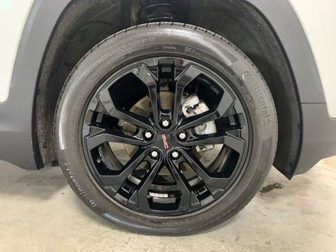 Used 2022 GMC Terrain SLE w/ Driver Convenience Package AWD/4WD image 28