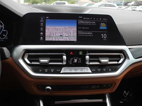 Used 2022 BMW 330e xDrive w/ Driving Assistance Package AWD/4WD image 4