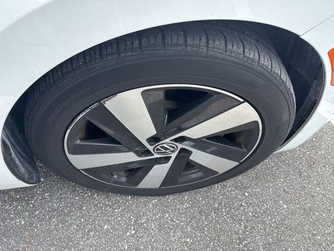 Used 2021 Volkswagen Arteon SE FWD image 15