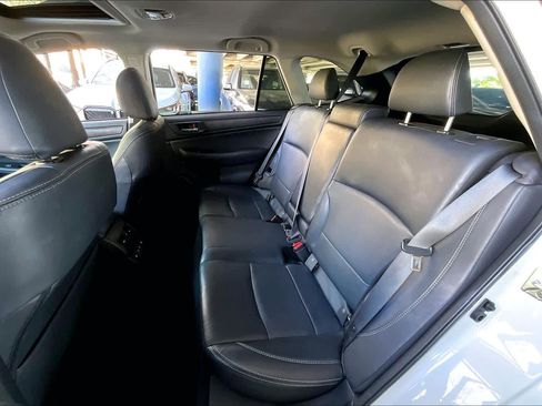 Used 2019 Subaru Outback 2.5i Limited image 19