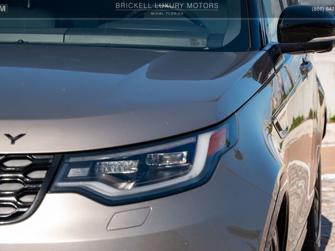 Used 2023 Land Rover Discovery S R-Dynamic image 52