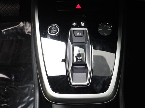 Used 2024 Audi Q4 e-tron Premium Plus w/ Premium Plus image 13