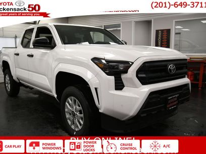 New 2025 Toyota Tacoma SR